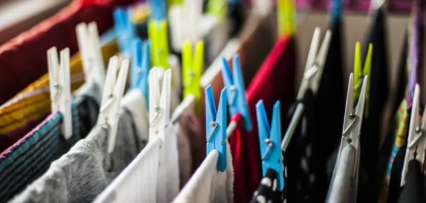 Jak szybko wysuszyć ubrania: 5 skutecznych metod bez uszkodzeń