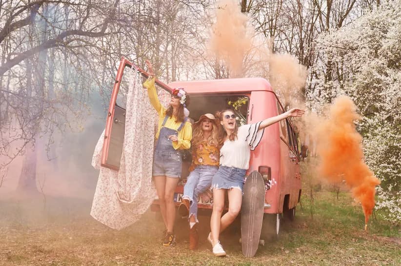 Co ubrać na majówkę? Sprawdź, jak uniknąć modowych wpadek